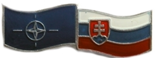 Odznak "NATO - SR" dvojvlajka (660077)